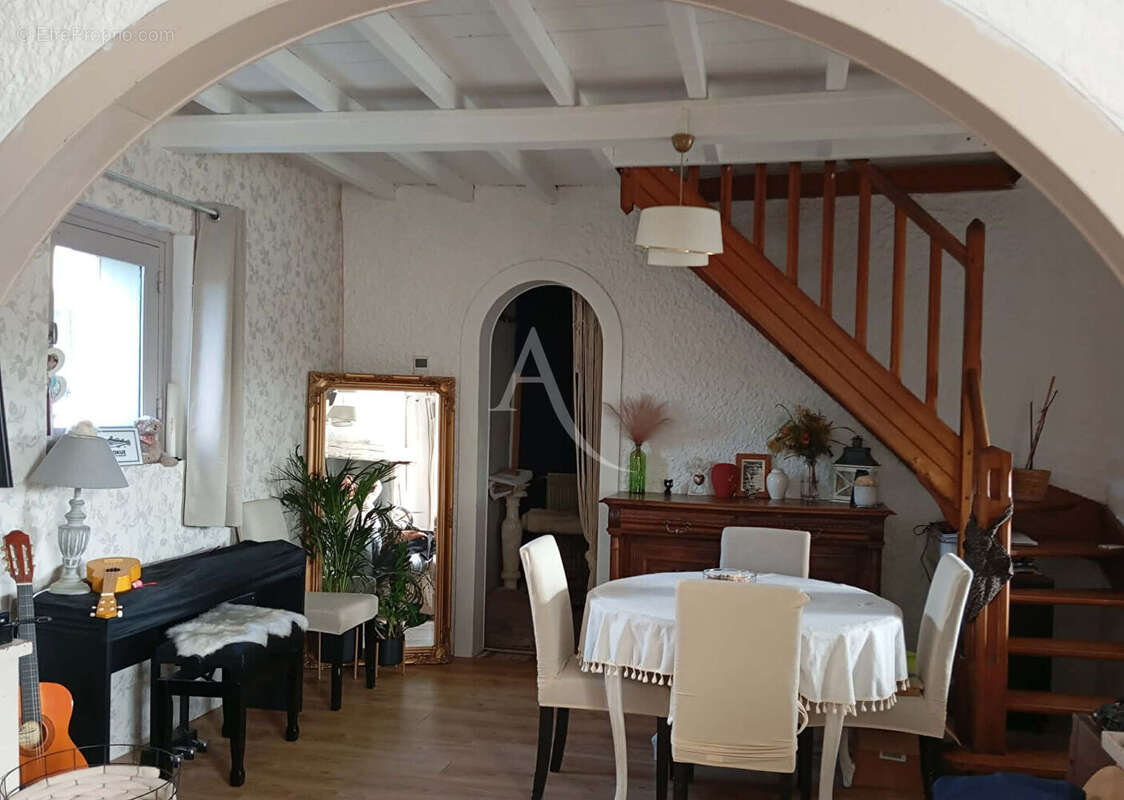 Maison à NOUVION