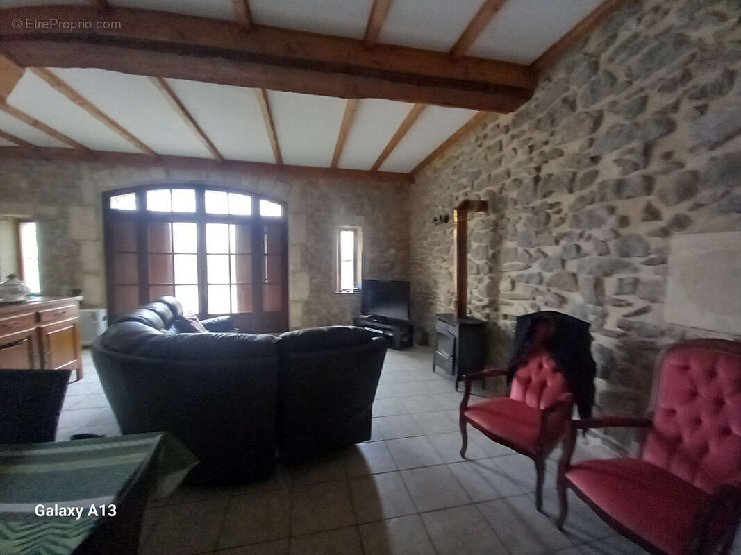 Appartement à AZILLE