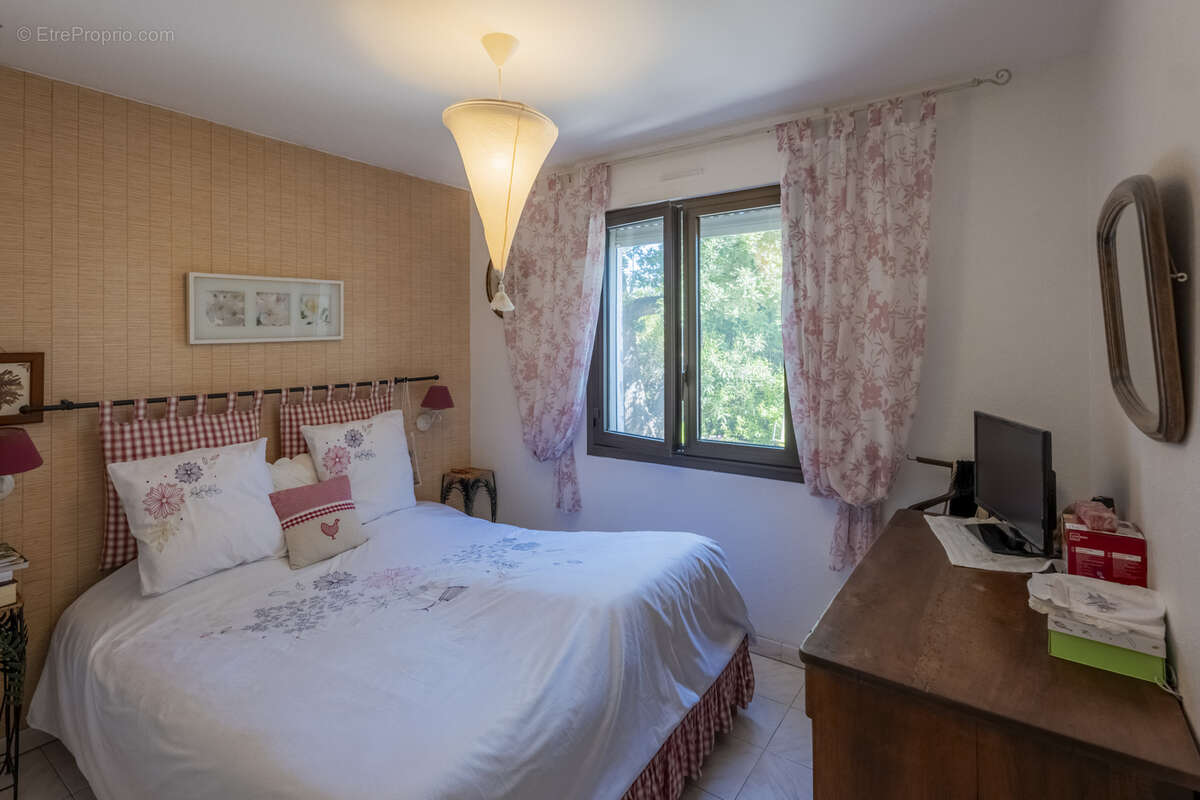 Appartement à SIX-FOURS-LES-PLAGES