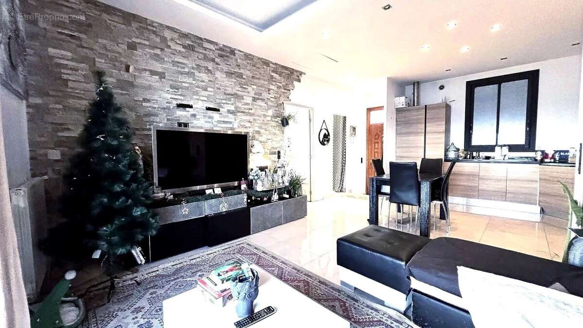 Appartement à BEAUSOLEIL