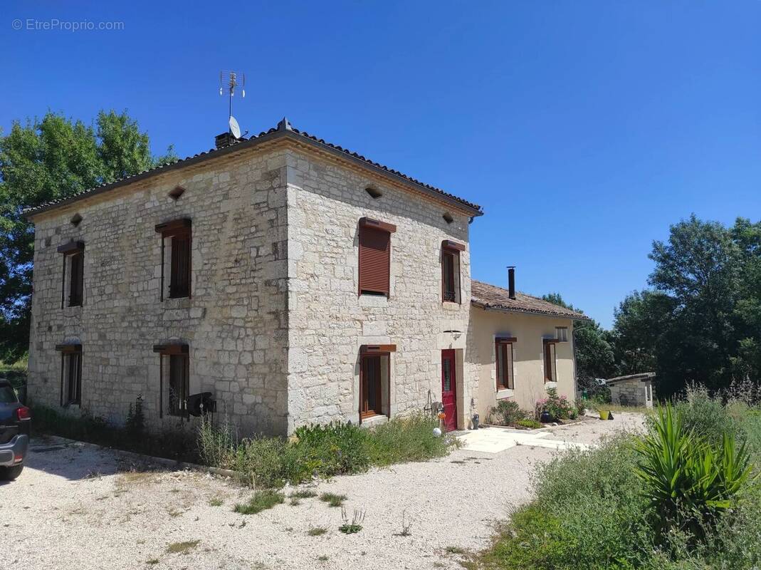 Maison individuelle en pierre - photo 2