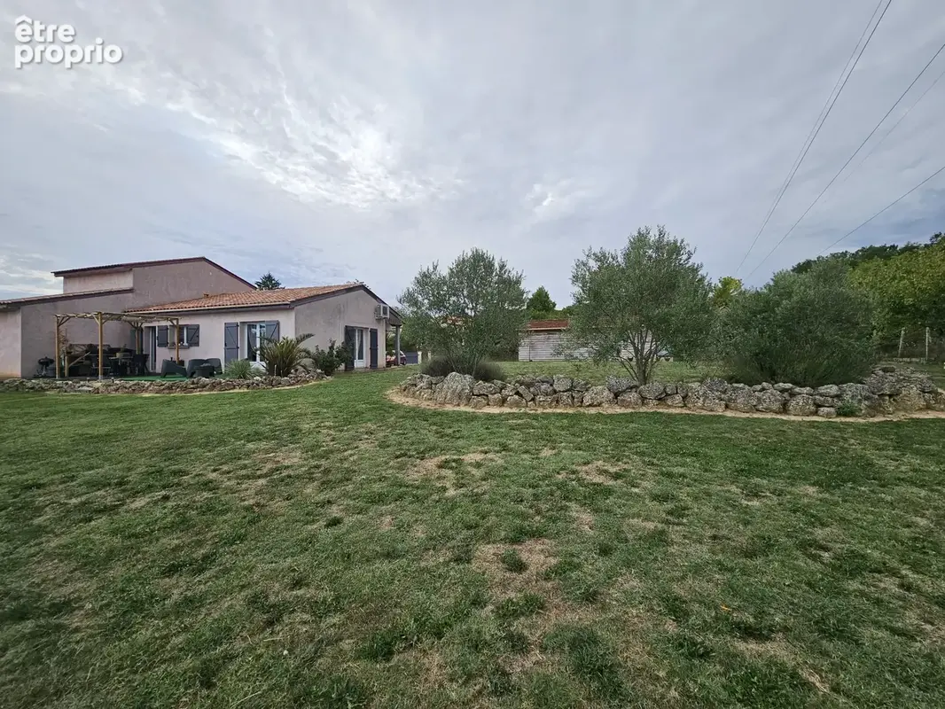 Maison à VARES