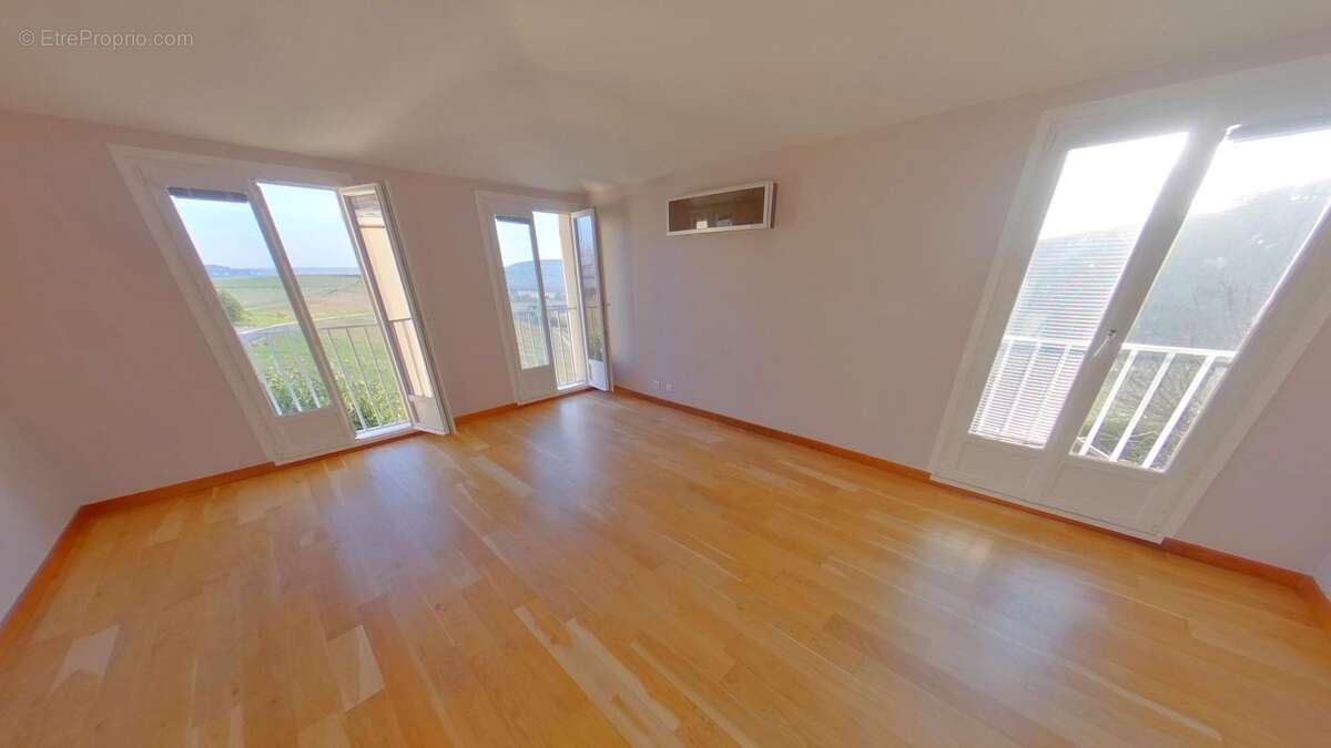 Appartement à HAUTVILLERS