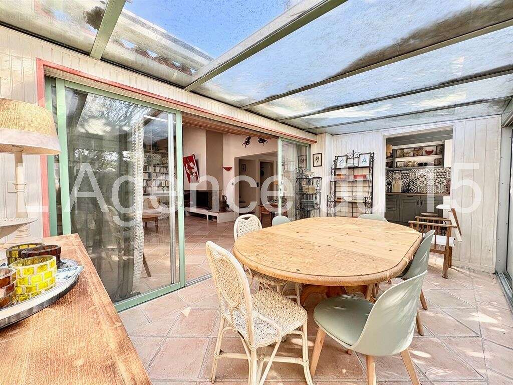 Maison à LES PORTES-EN-RE