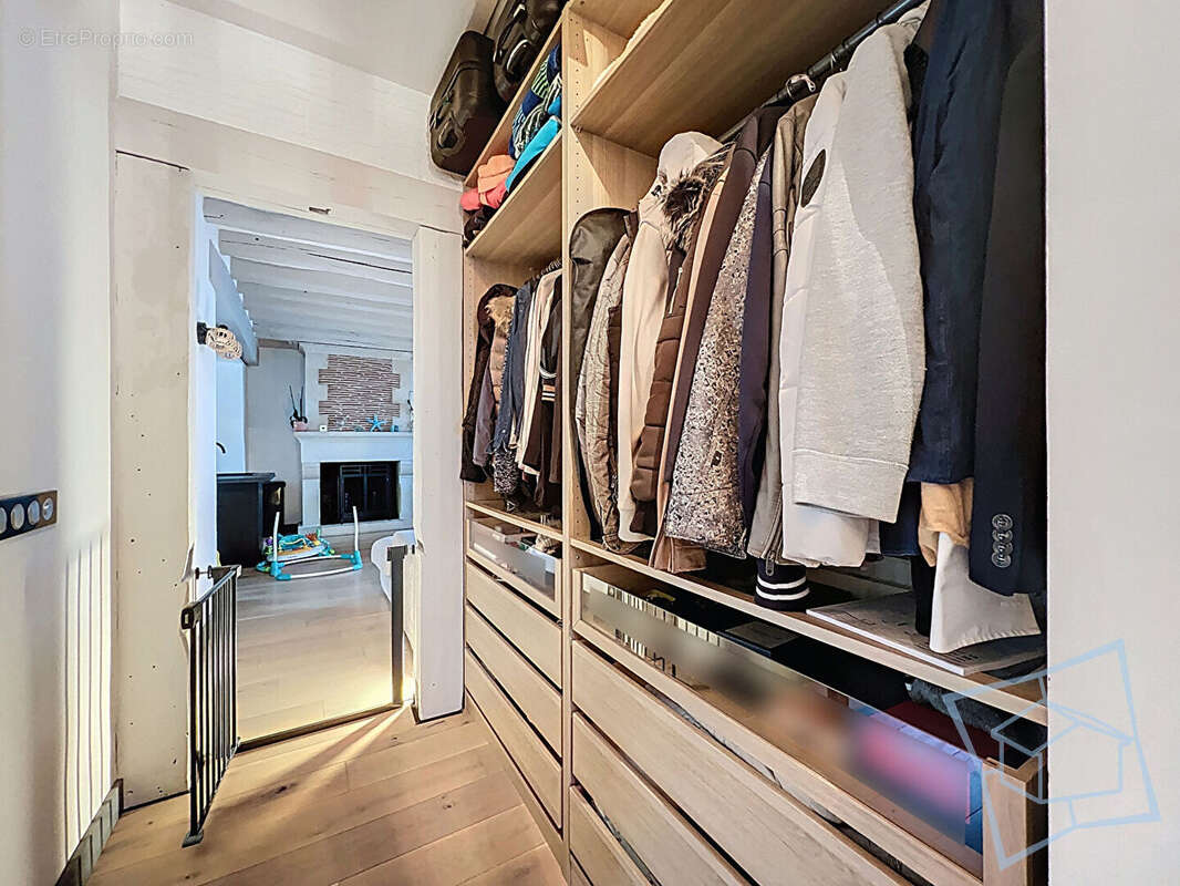 Appartement à BULLION