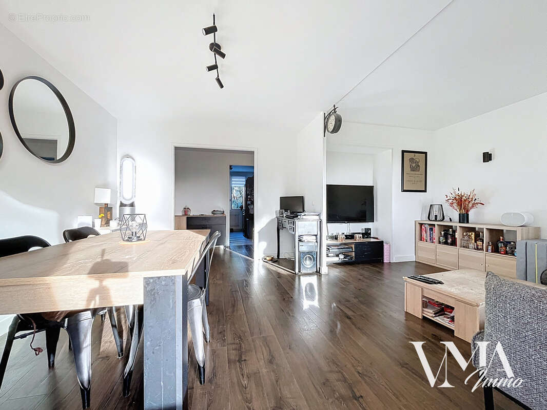 Appartement à CHAMPAGNE-AU-MONT-D'OR