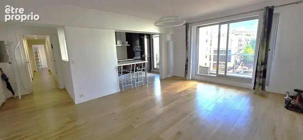 Appartement à LEVALLOIS-PERRET