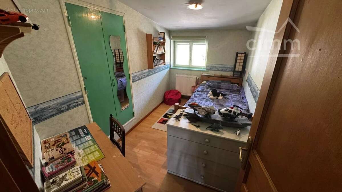 Maison à SAINT-BARTHELEMY-DE-VALS