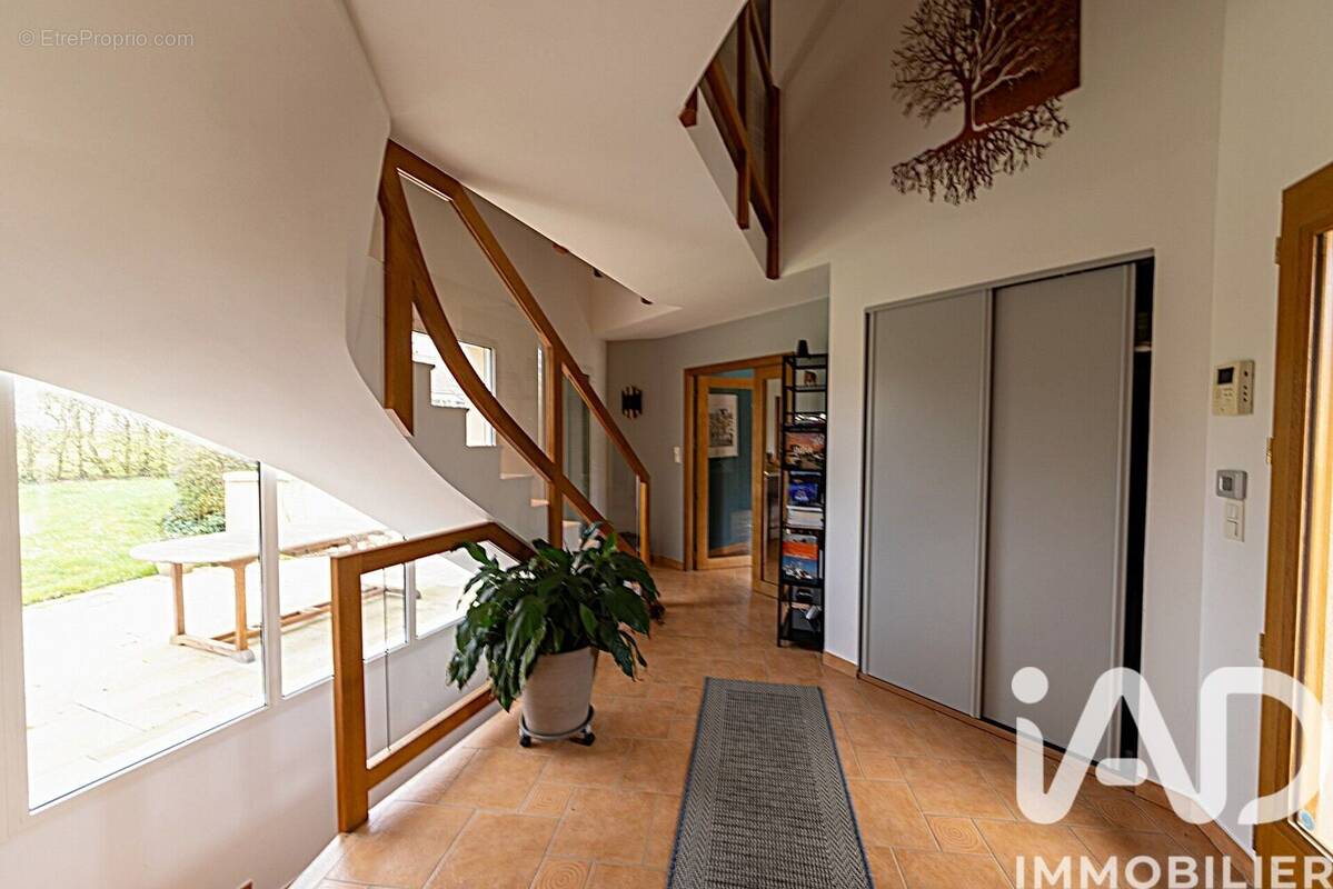 Photo 1 - Maison à AUTOUILLET