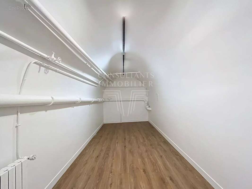 Appartement à PARIS-8E