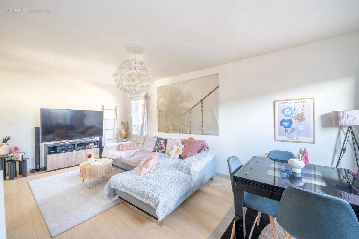 Appartement à PERSAN