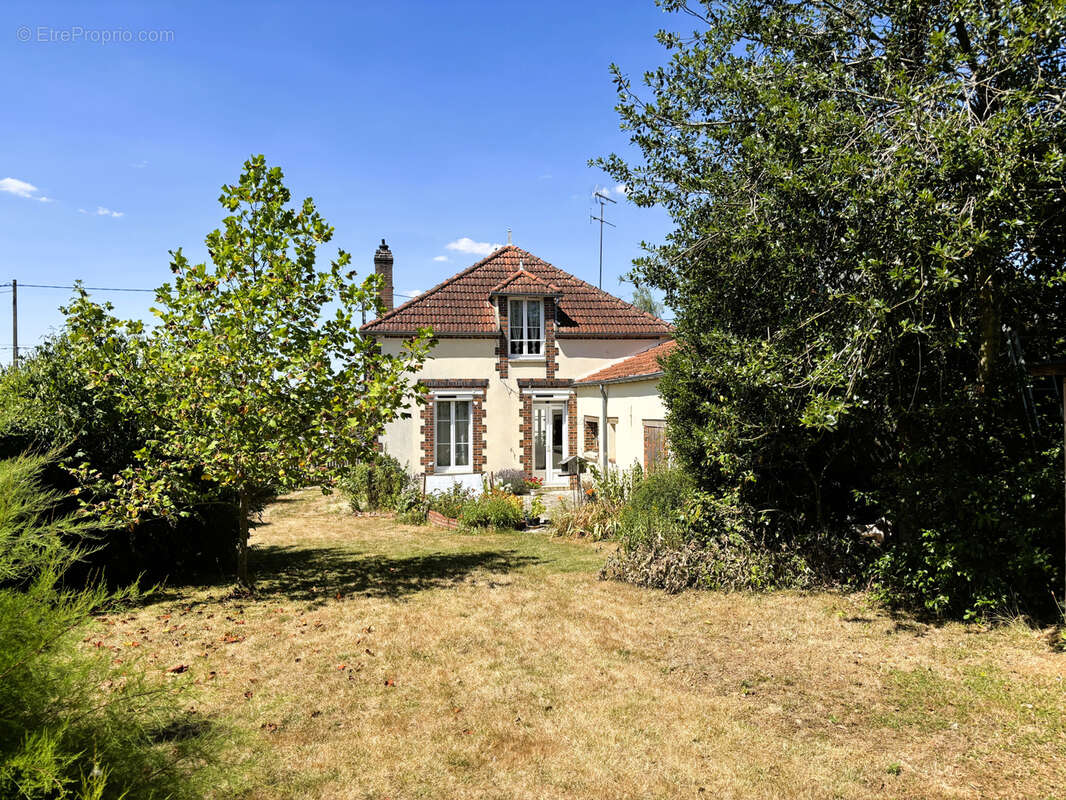 Maison à COURTENAY