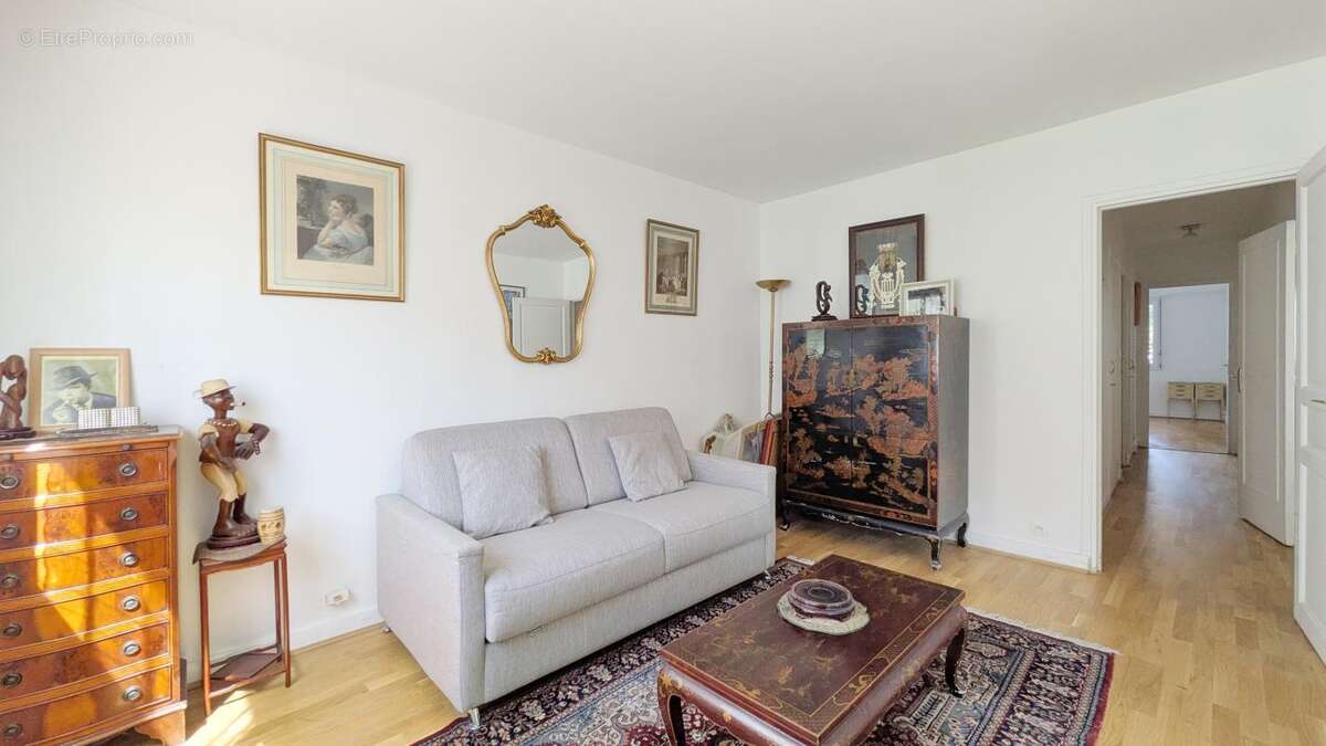 Appartement à PARIS-12E