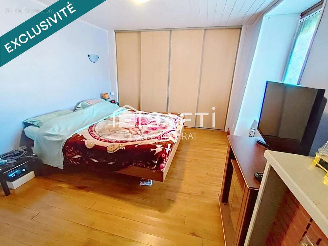 Maison 180 m² à Saint-Georges-D'aurac  - photo 8