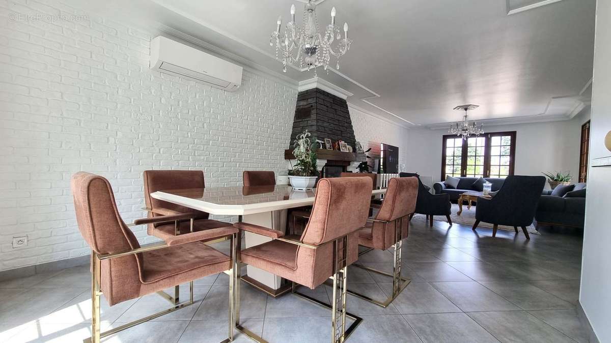 Maison à L&#039;ISLE-ADAM