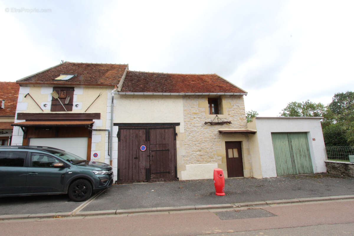 Maison à SUILLY-LA-TOUR