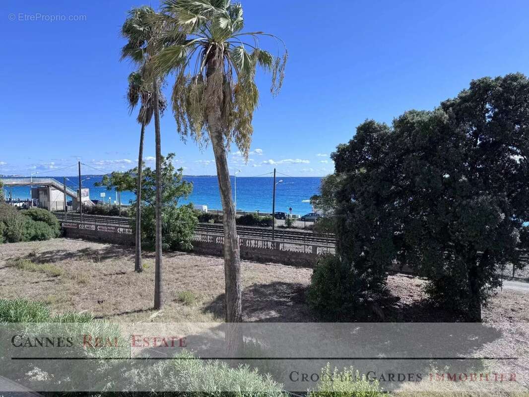 CANNES – Exceptionnel 2 pièces en première ligne mer - photo 5