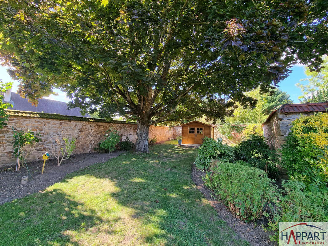 Maison à VAUX-LE-PENIL