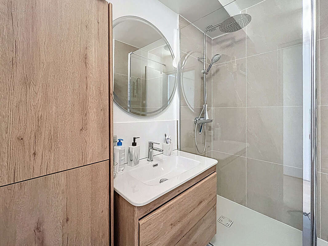 Appartement à SURESNES