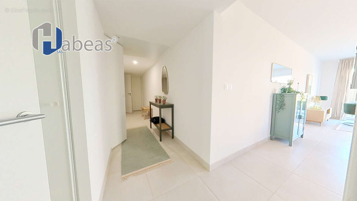 Maison à SAINT-PIERRE-DE-CHANDIEU