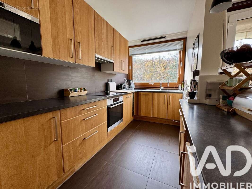 Photo 6 - Appartement à LA CELLE-SAINT-CLOUD