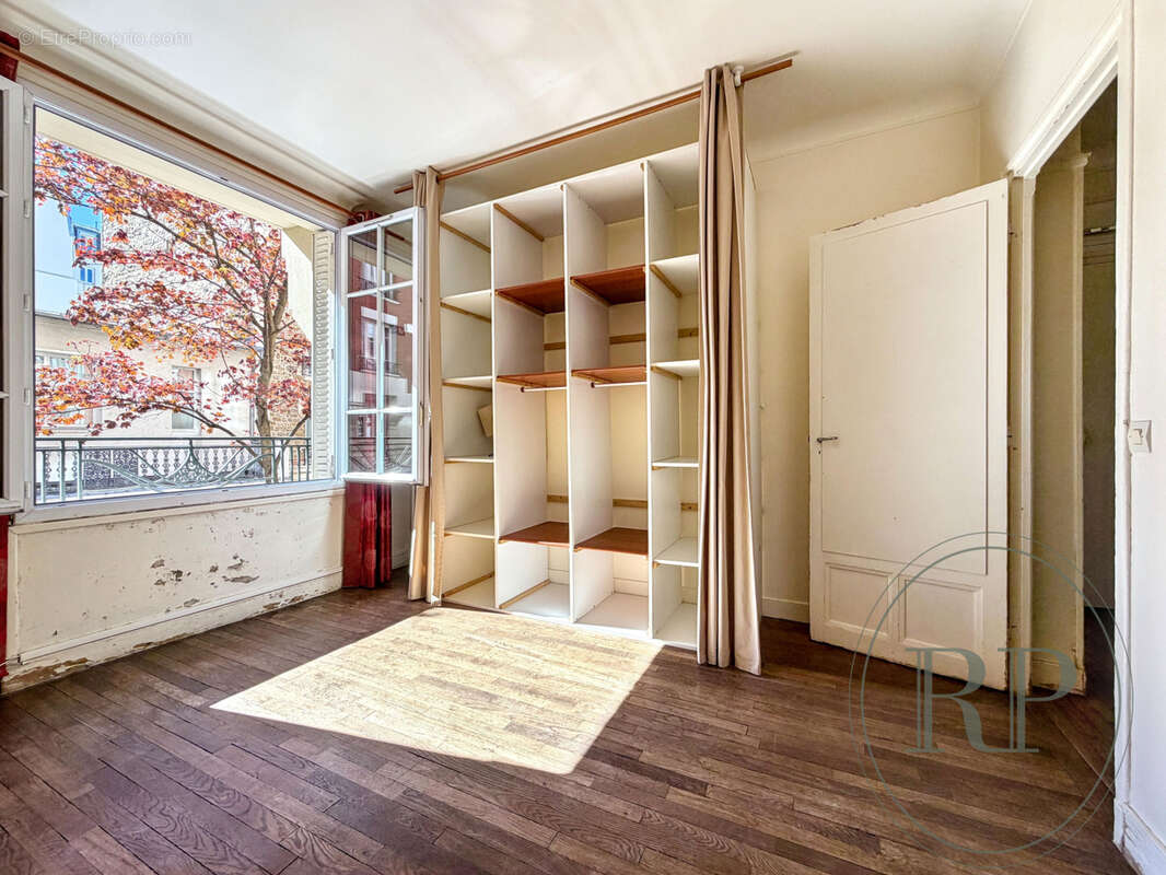 Appartement à LEVALLOIS-PERRET