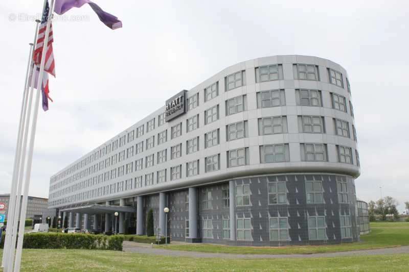 Commerce à ROISSY-EN-FRANCE