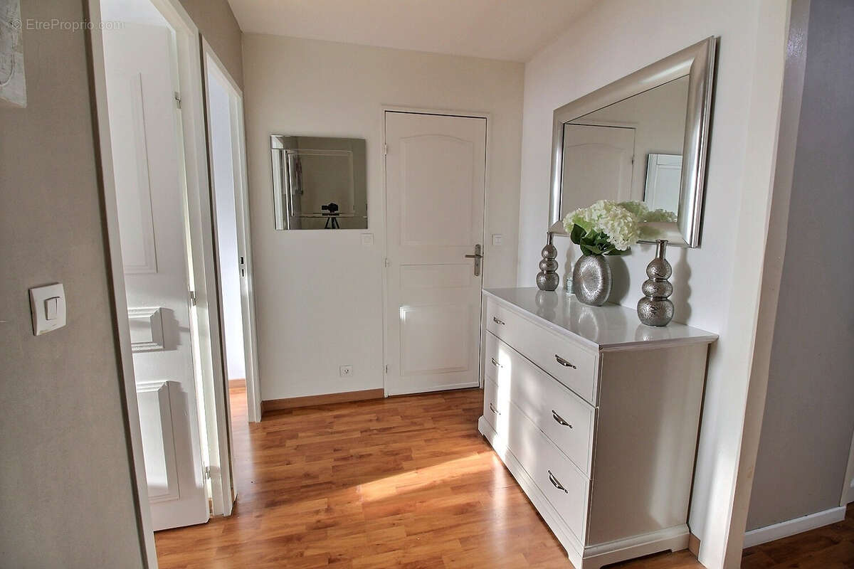 Appartement à MONTIGNY-LE-BRETONNEUX