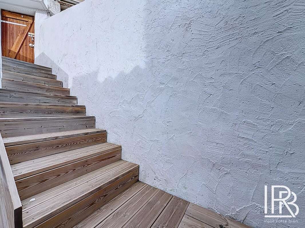 Appartement à MARSEILLE-6E