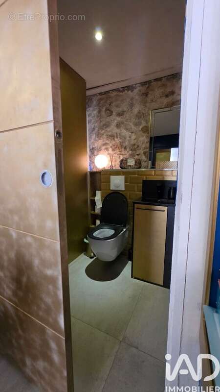 Commerce 32 m² à Antibes  - photo 7