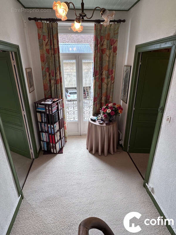 Maison 185 m² à Orleix  - photo 9