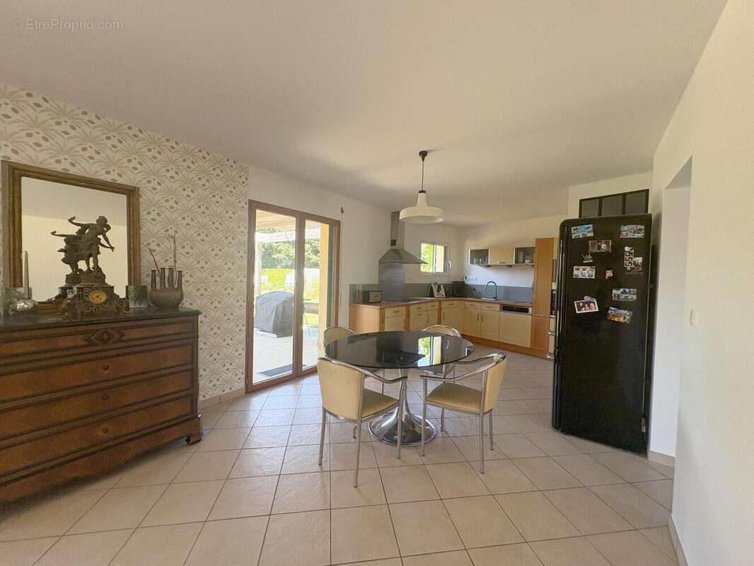 Maison 200 m² à Sartilly  - photo 3