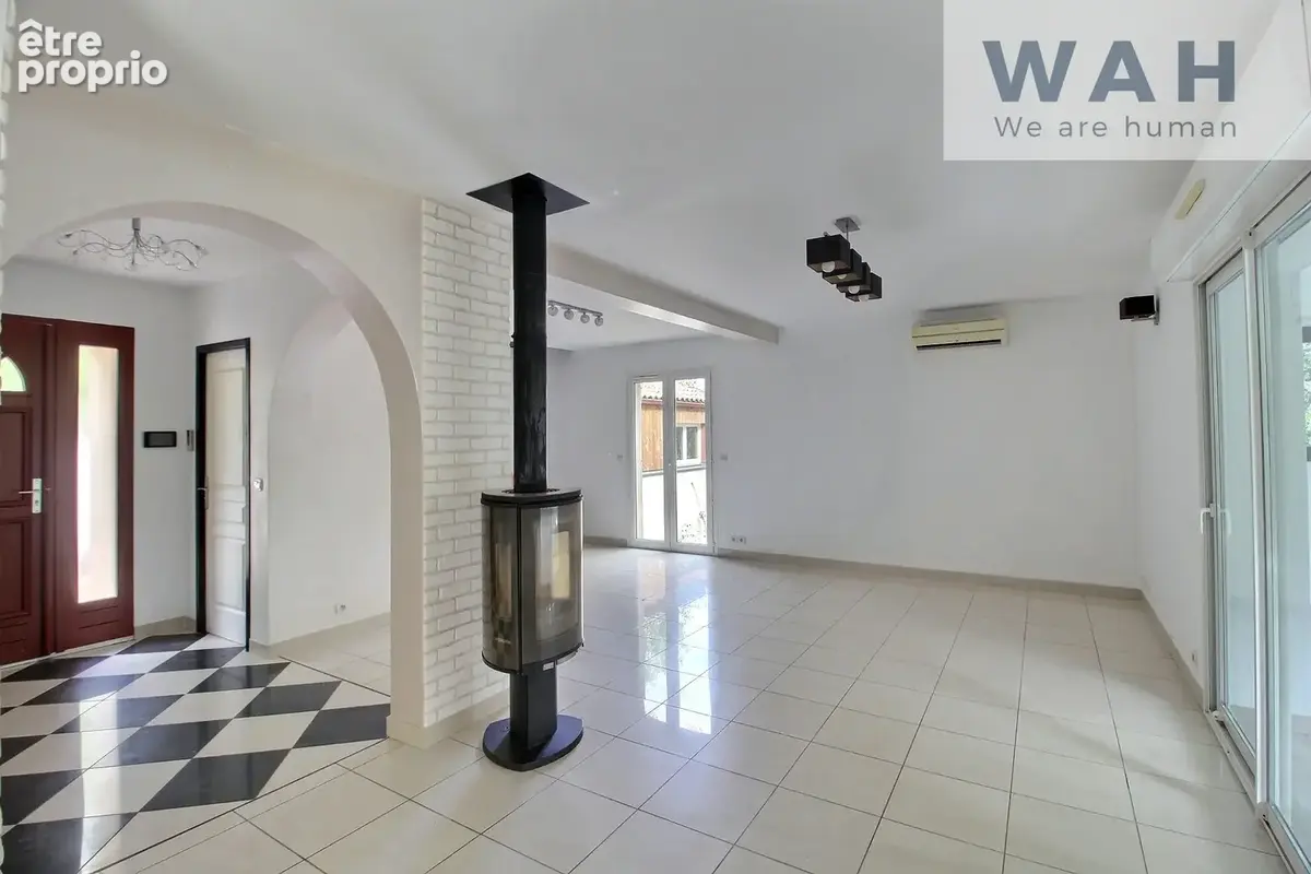 Vente maison 7 pieces + piscine - saint-martin-de-londres 34380 - photo 9