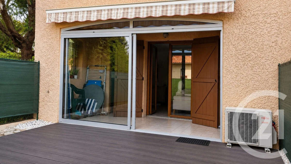 Appartement à SIX-FOURS-LES-PLAGES