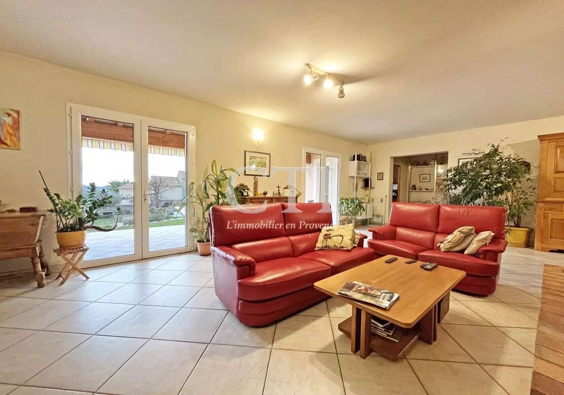 Maison à VAISON-LA-ROMAINE