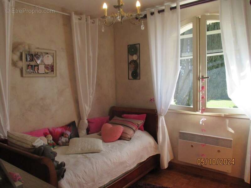 Maison à LA TOUR-DU-CRIEU