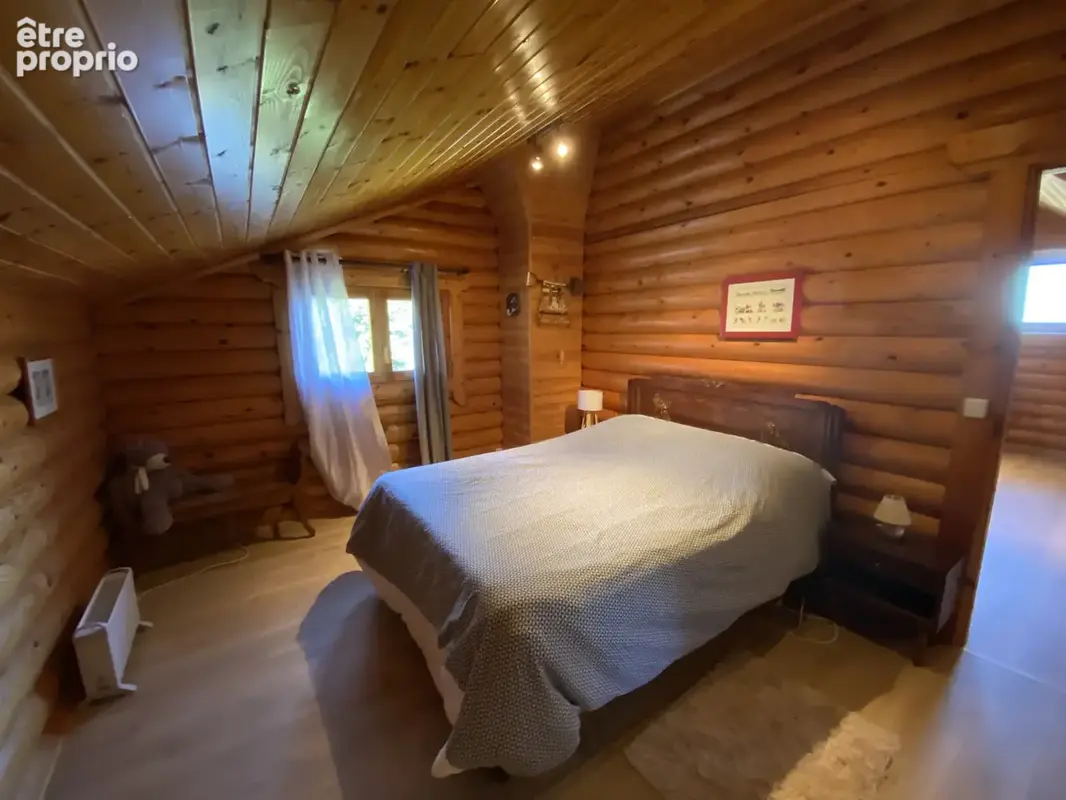 FONT-ROMEU - Vente magnifique chalet en rondins aux belles prestations - photo 25
