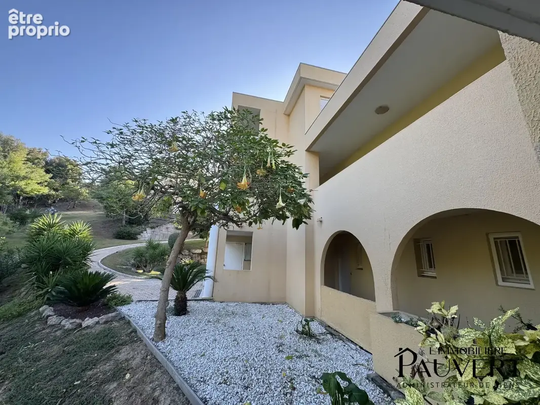 Cannes-La-Bocca   T2 de 38 m2 vendu loué avec garage, balcon et loggia   200 000 € FAI - photo 10