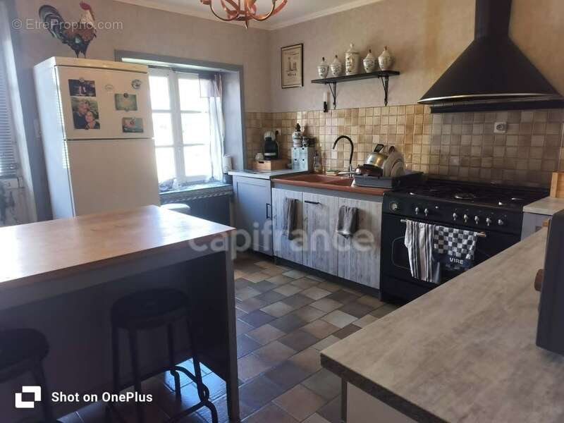 Maison familiale idéalement située au cœur de Poullaouen - photo 2