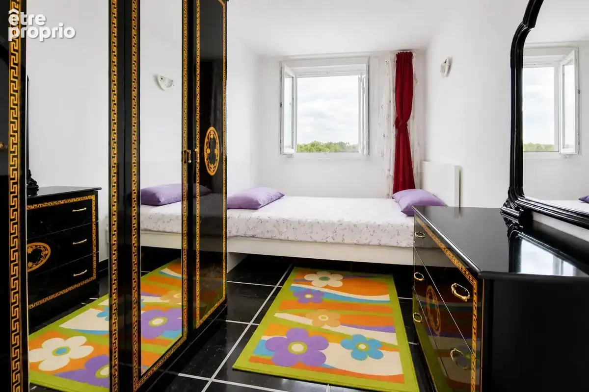 Appartement de 4 pièces de 65 m² à Villiers-le-Bel - photo 3