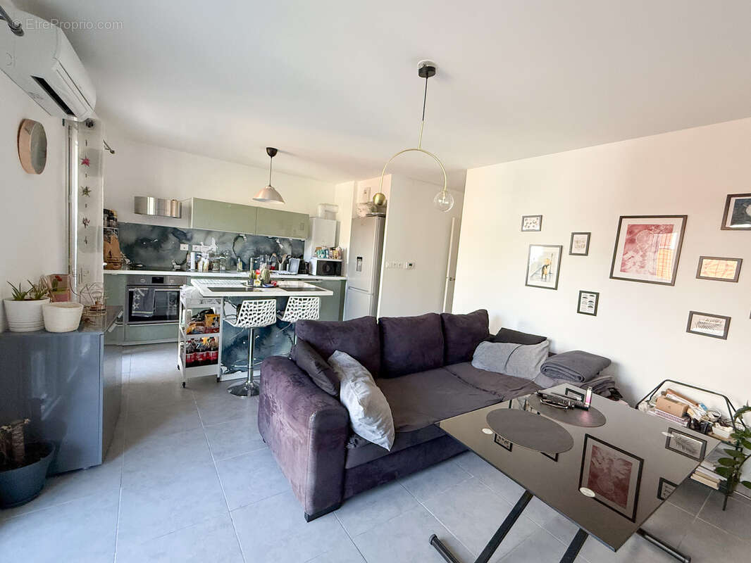 Appartement à MARSEILLE-14E