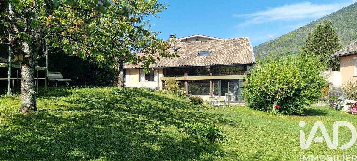 Photo 1 - Maison à ALLEVARD