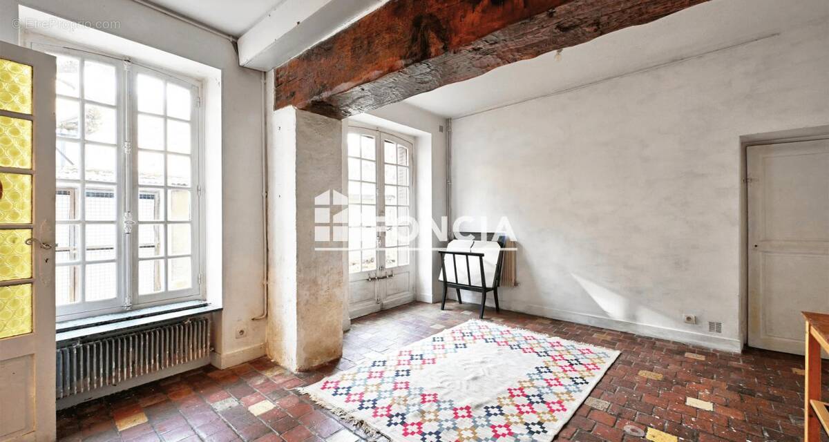 Appartement à MEULAN