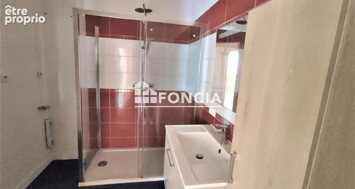 Bel Appartement T3 avec place de parking privative - photo 3