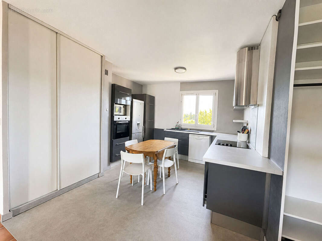 Appartement 3 pièces à Aix - Les Milles - photo 9