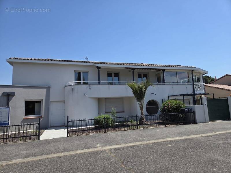 Appartement à SAINT-ORENS-DE-GAMEVILLE