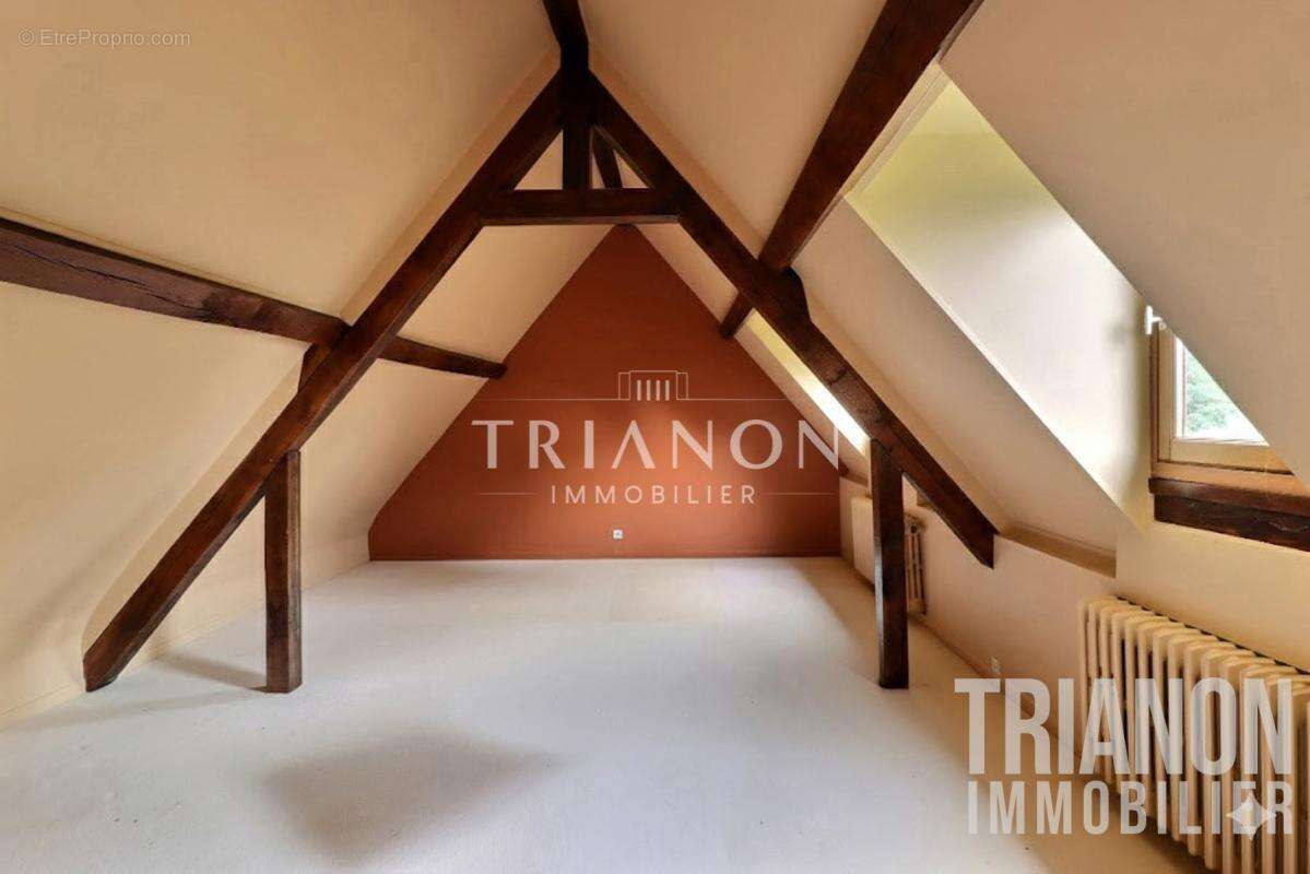 Maison à MEZY-SUR-SEINE