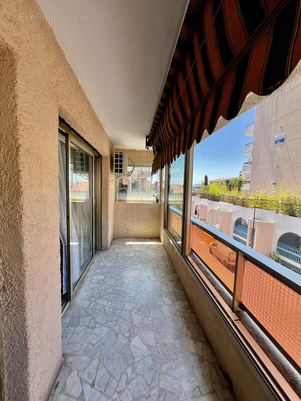 Appartement à LE CANNET