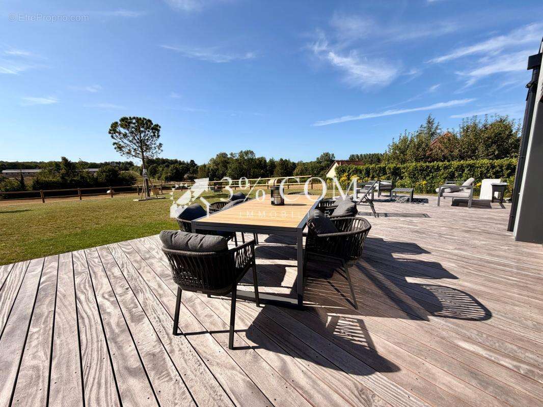 Maison contemporaine 221 m2 proche plage - photo 3