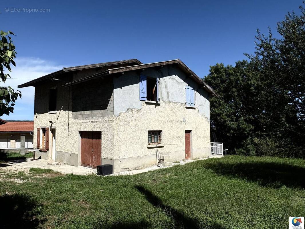 Maison à L'ISLE-D'ABEAU